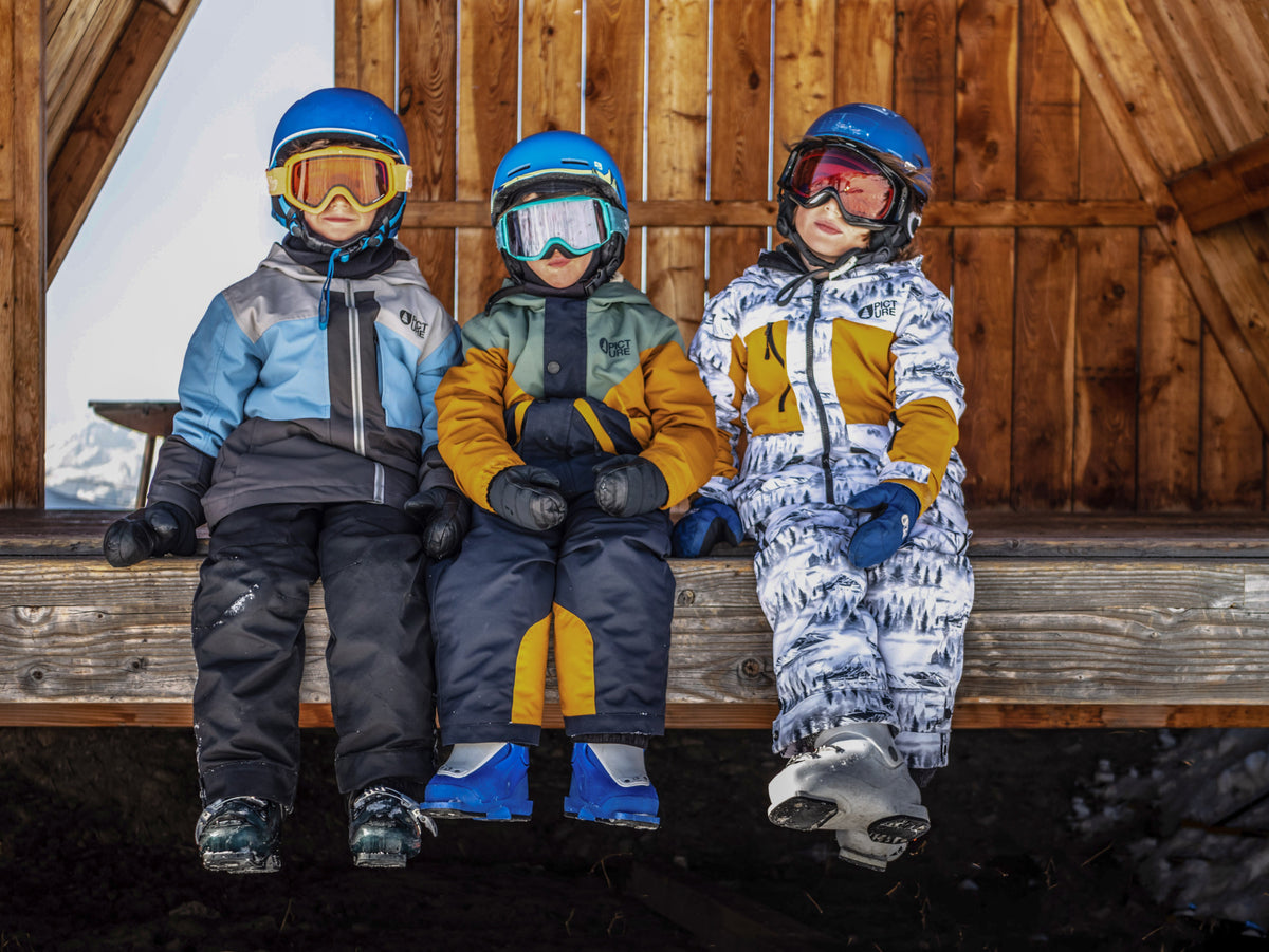 Skiing: From What Age? A Complete Guide to Introducing Your Children