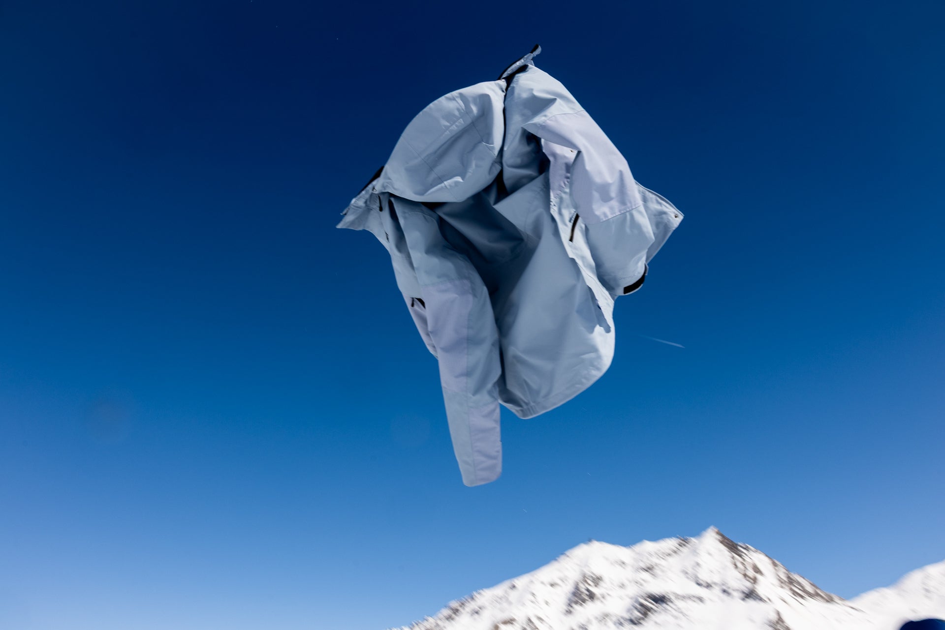 Waterproofing Detergent for Ski Clothing: Complete Care Guide for Your Ski Gear