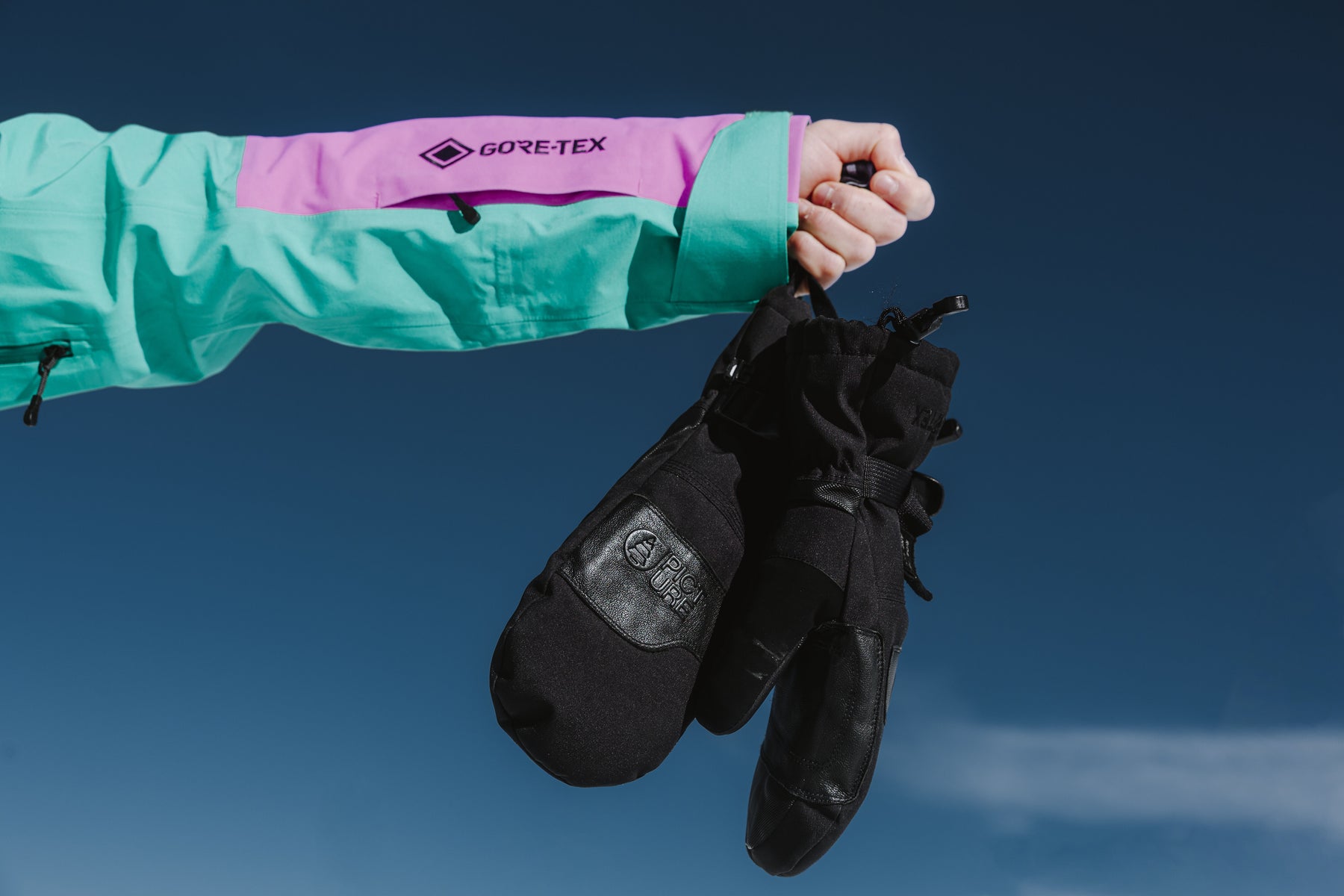 GRABEY GTX MITTS __color:Black#2