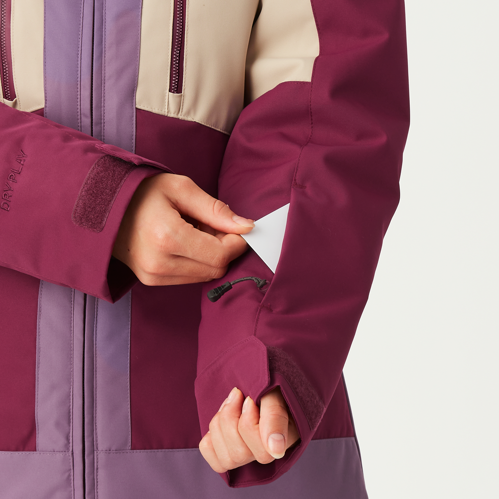 Ski pass pocket