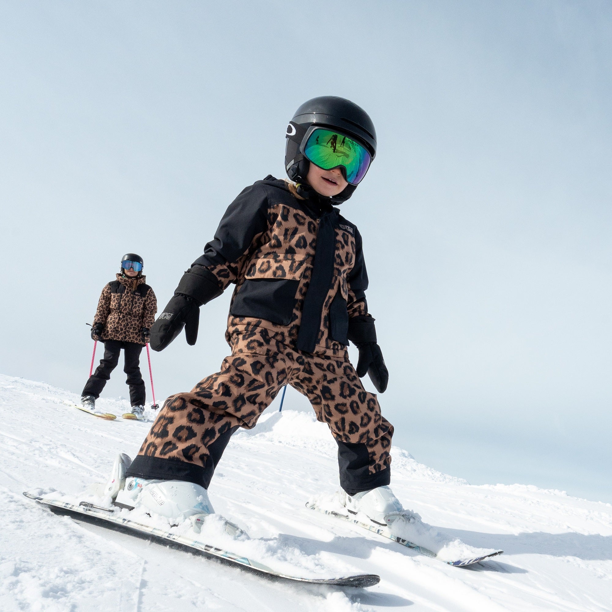 Ski and snowboard jackets – Picture