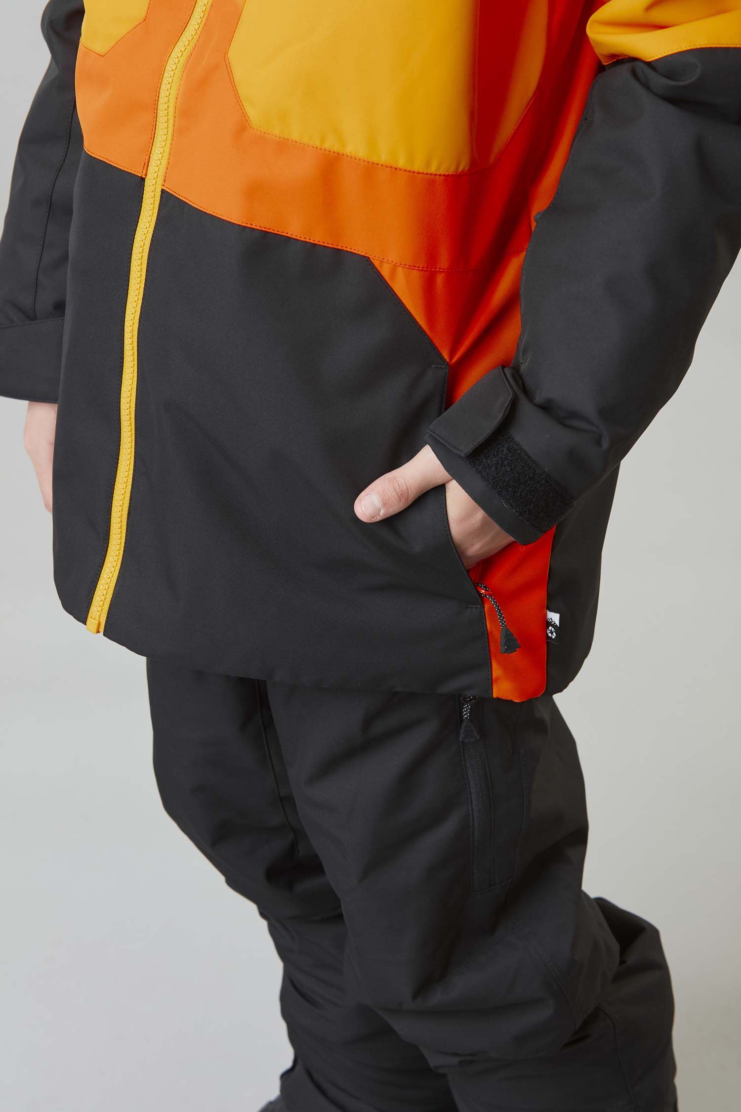 EDYTOR JKT __color:Black#8