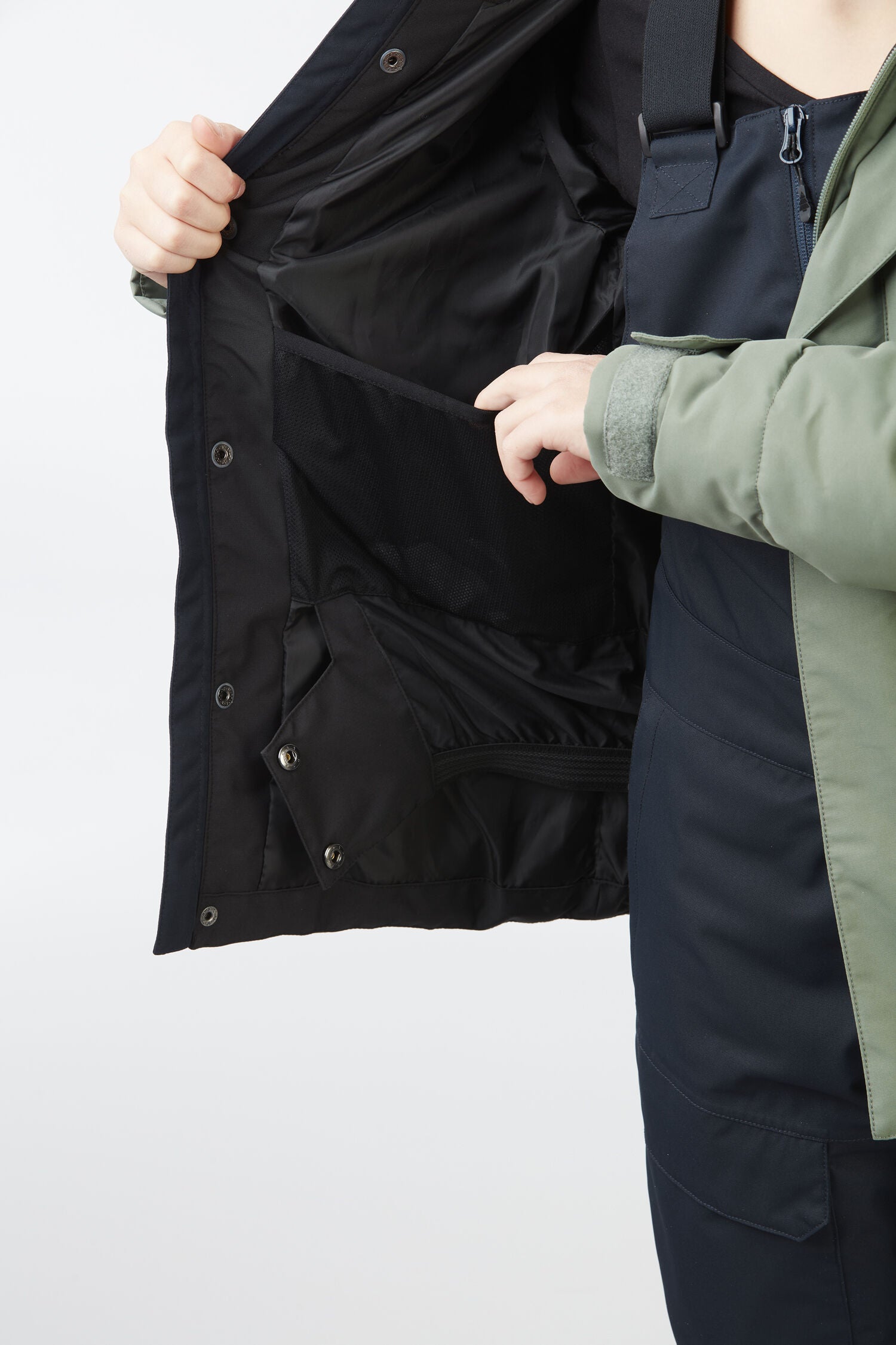 OLYVER JKT __color:Laurel_Wreath#17