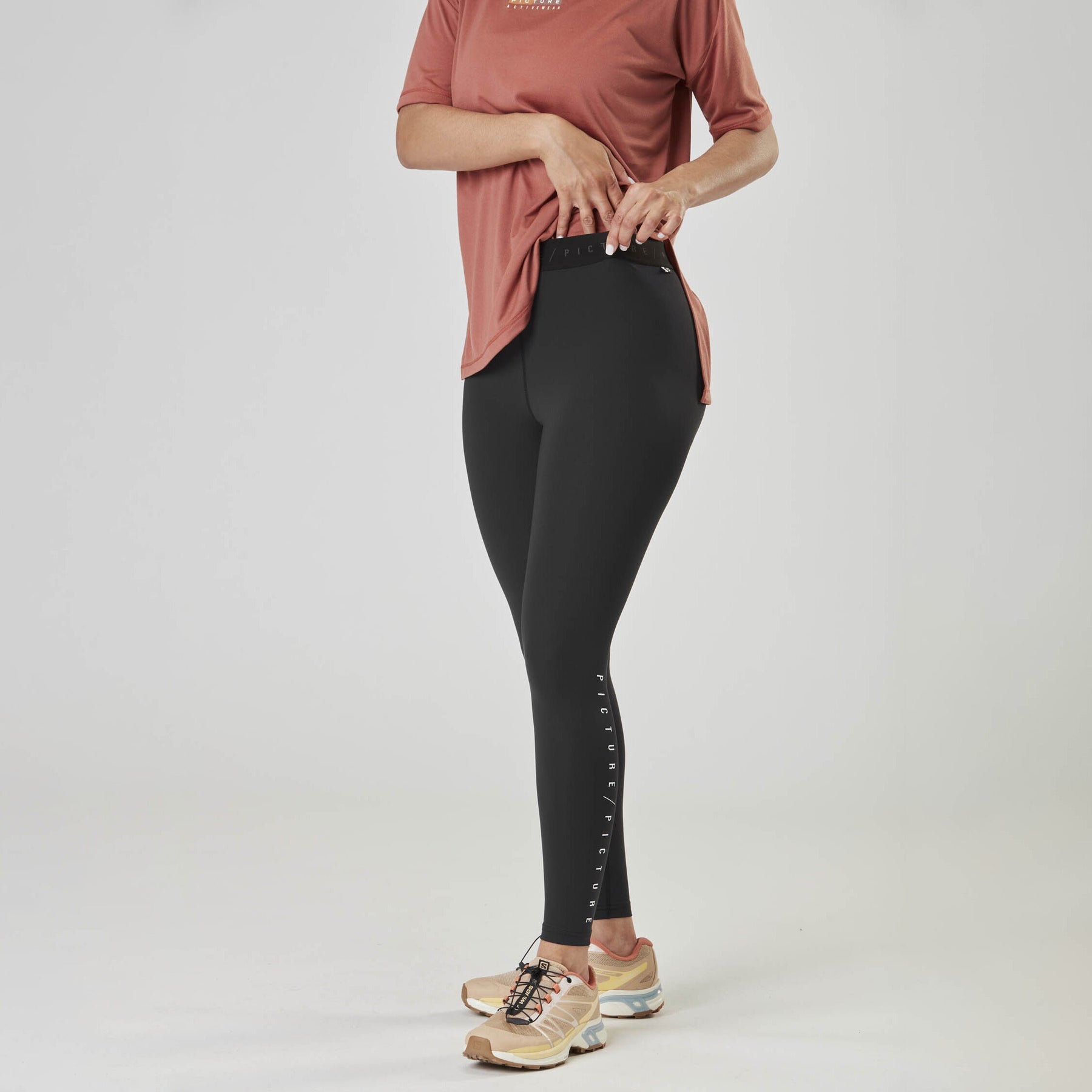 CATY TECH LEGGINGS __color:Black#4