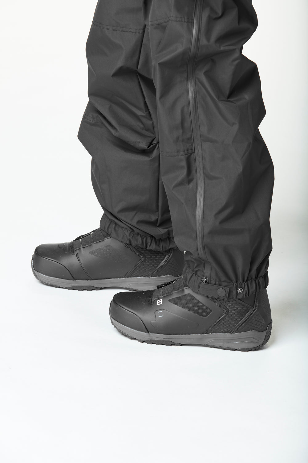 Elasticated bottom hem
