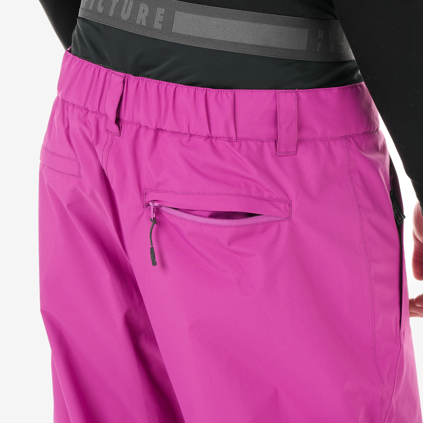 AKNA BAGGY PANTS