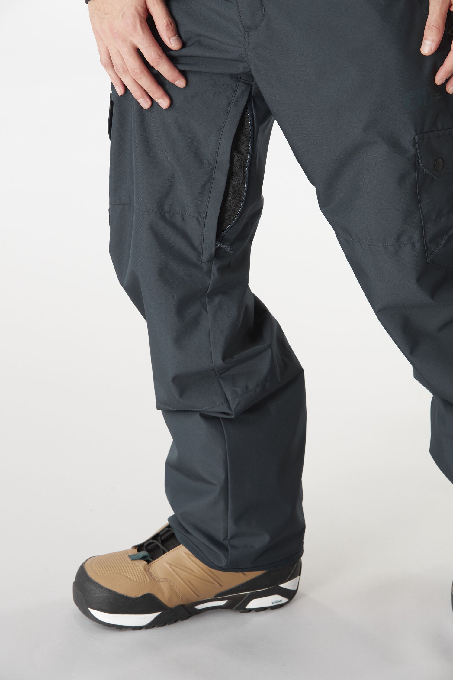 TESTY BIB PANTS __color:Dark_Blue#22