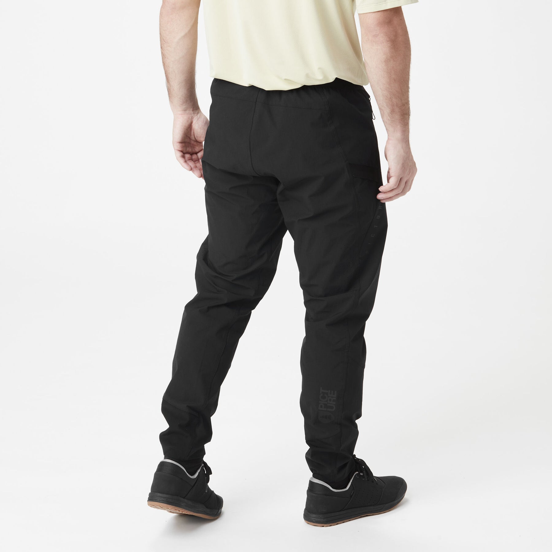 VELAN STRETCH PANTS __color:Black#6