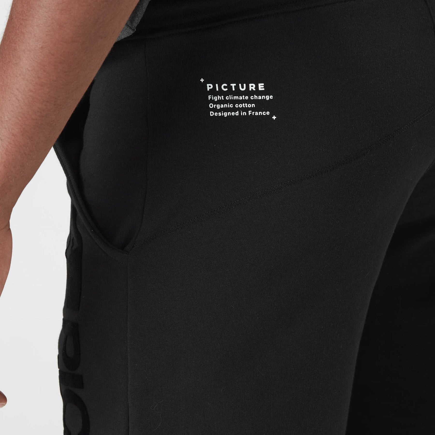 BASEMENT SHORTS __color:Black#4