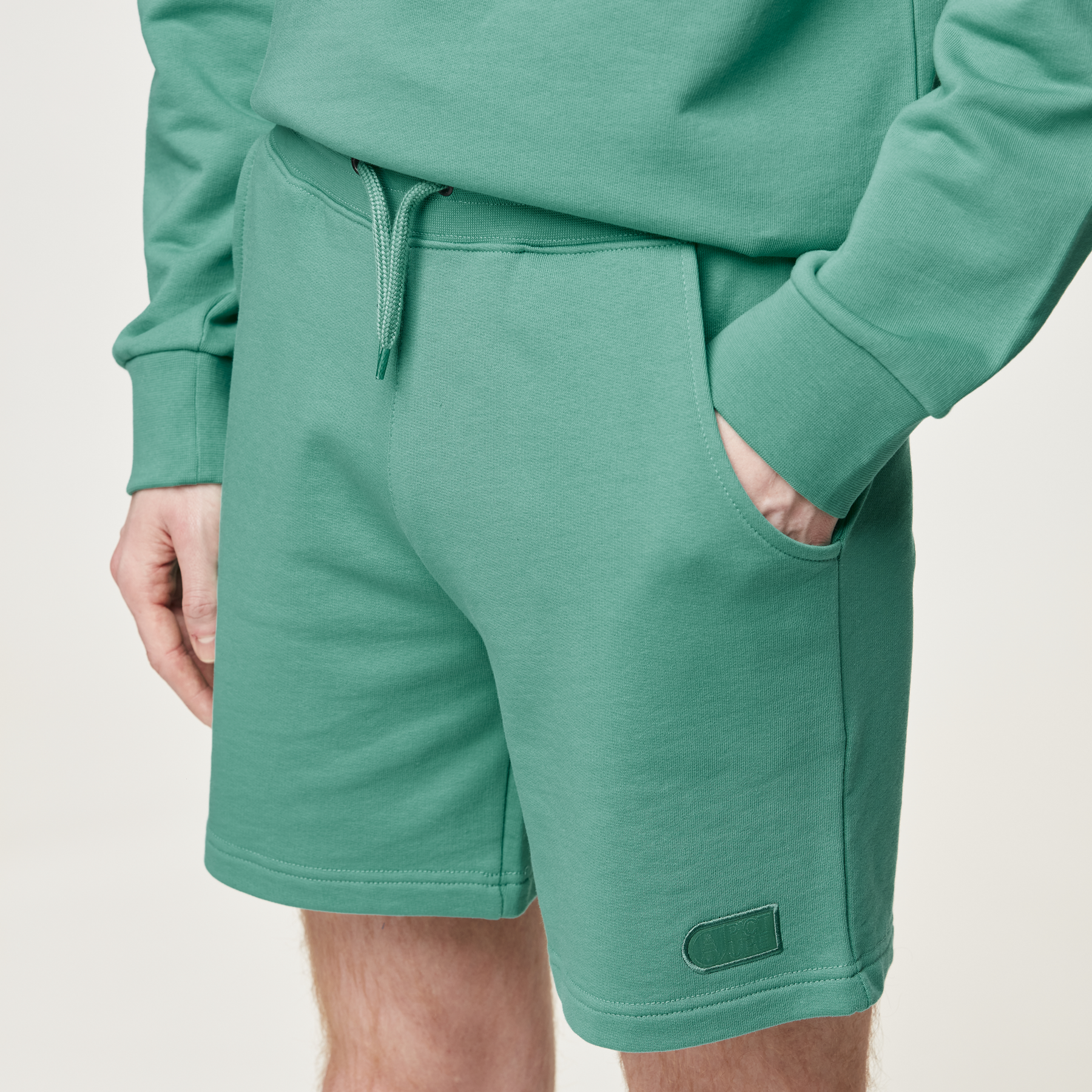 AUGUSTO SHORTS __color:Spectra_Green#13