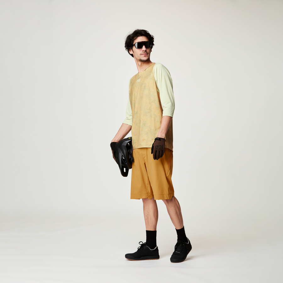 VELLIR STRETCH SHORTS __color:Spruce_Yellow#9