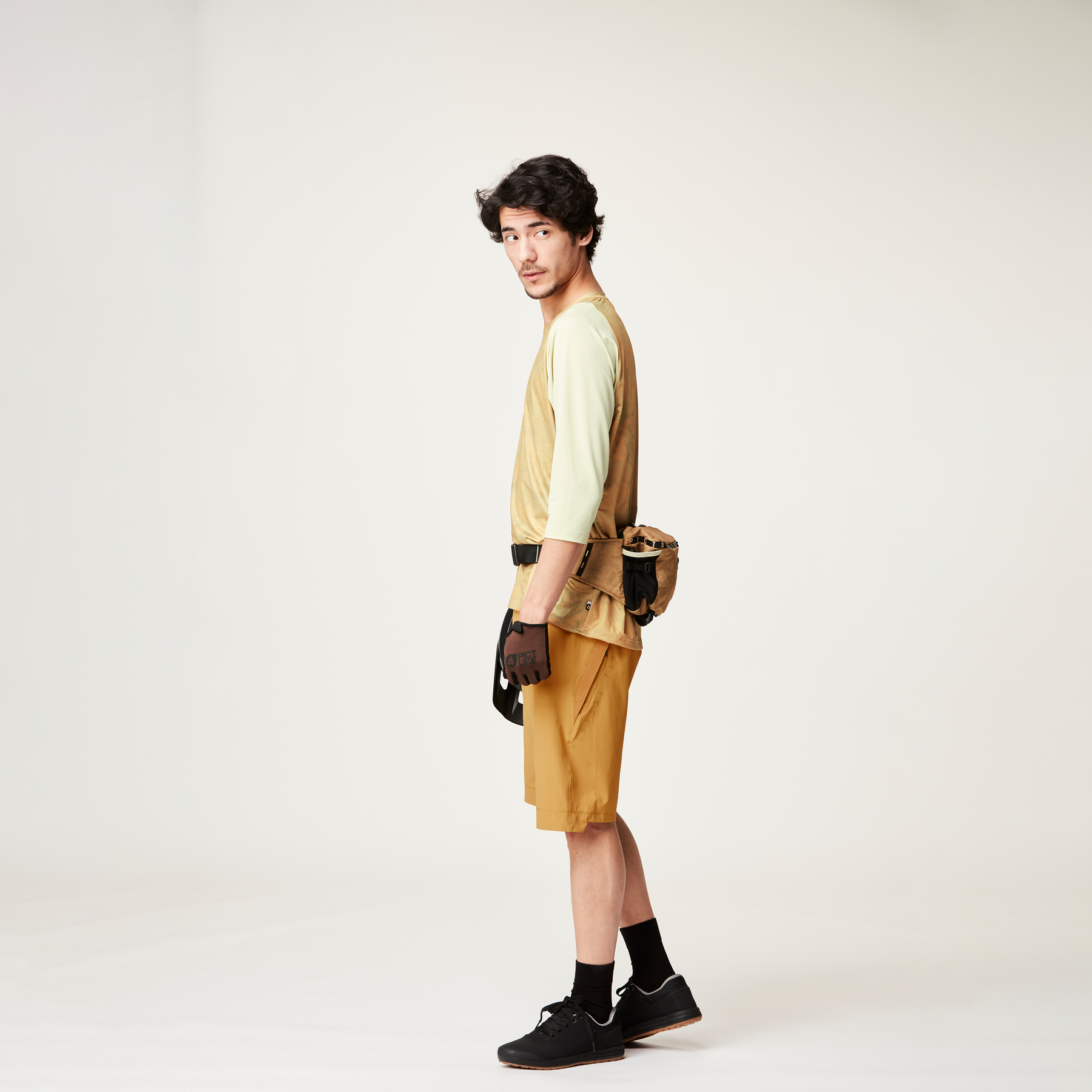 VELLIR STRETCH SHORTS __color:Spruce_Yellow#18