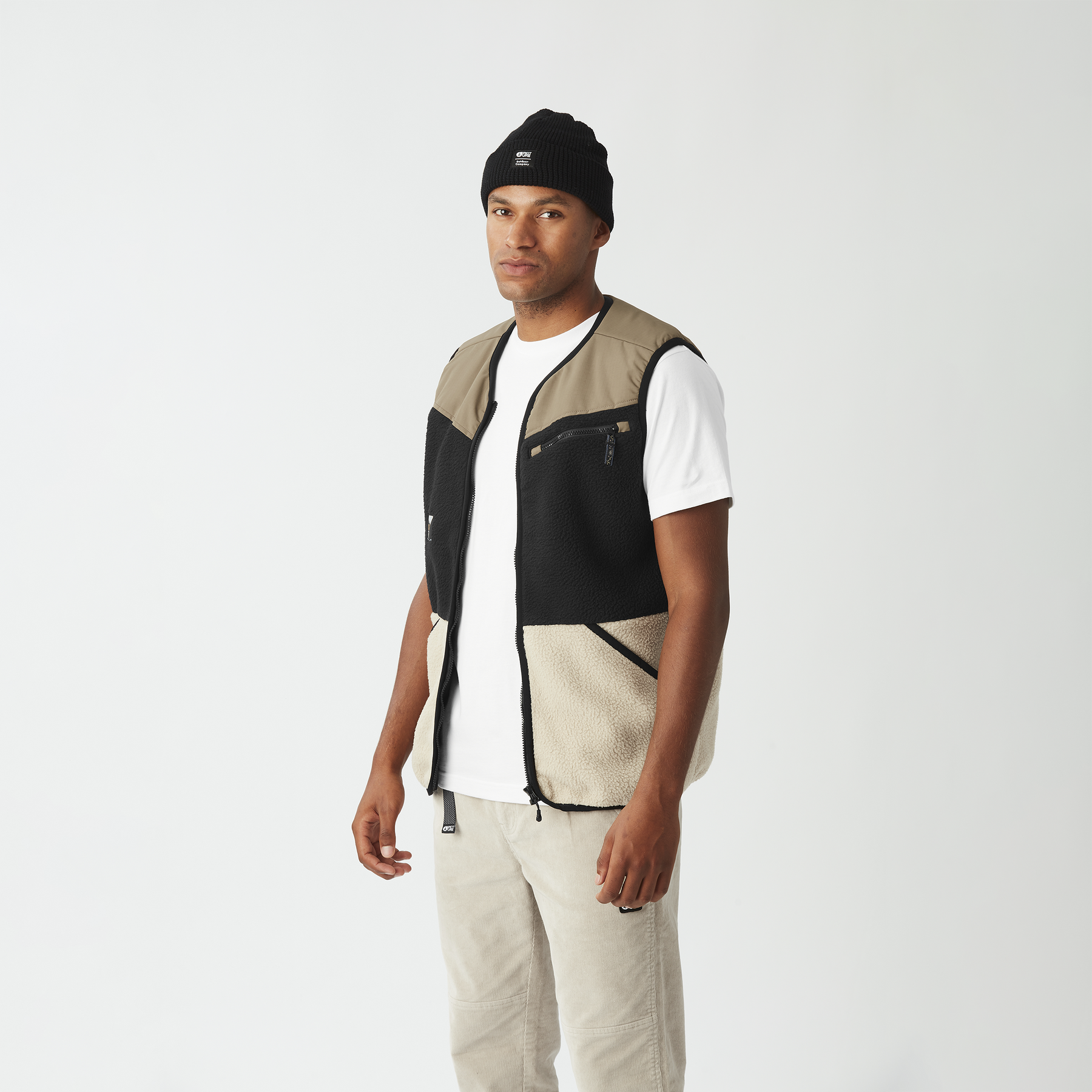 GAMVIK FLEECE VEST __color:Pure_Cashmere_Black#9