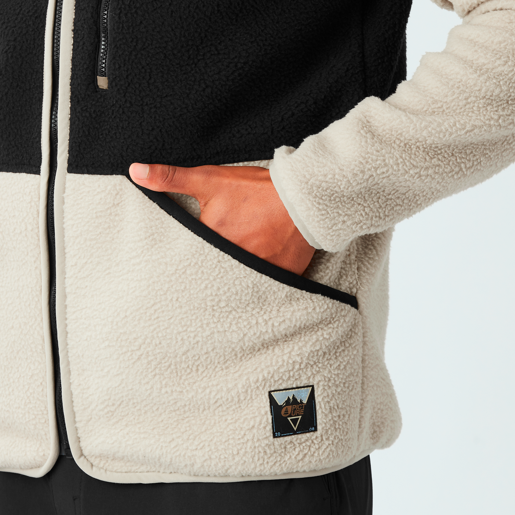 GAMVIK FLEECE JKT __color:Pure_Cashmere_Black#11