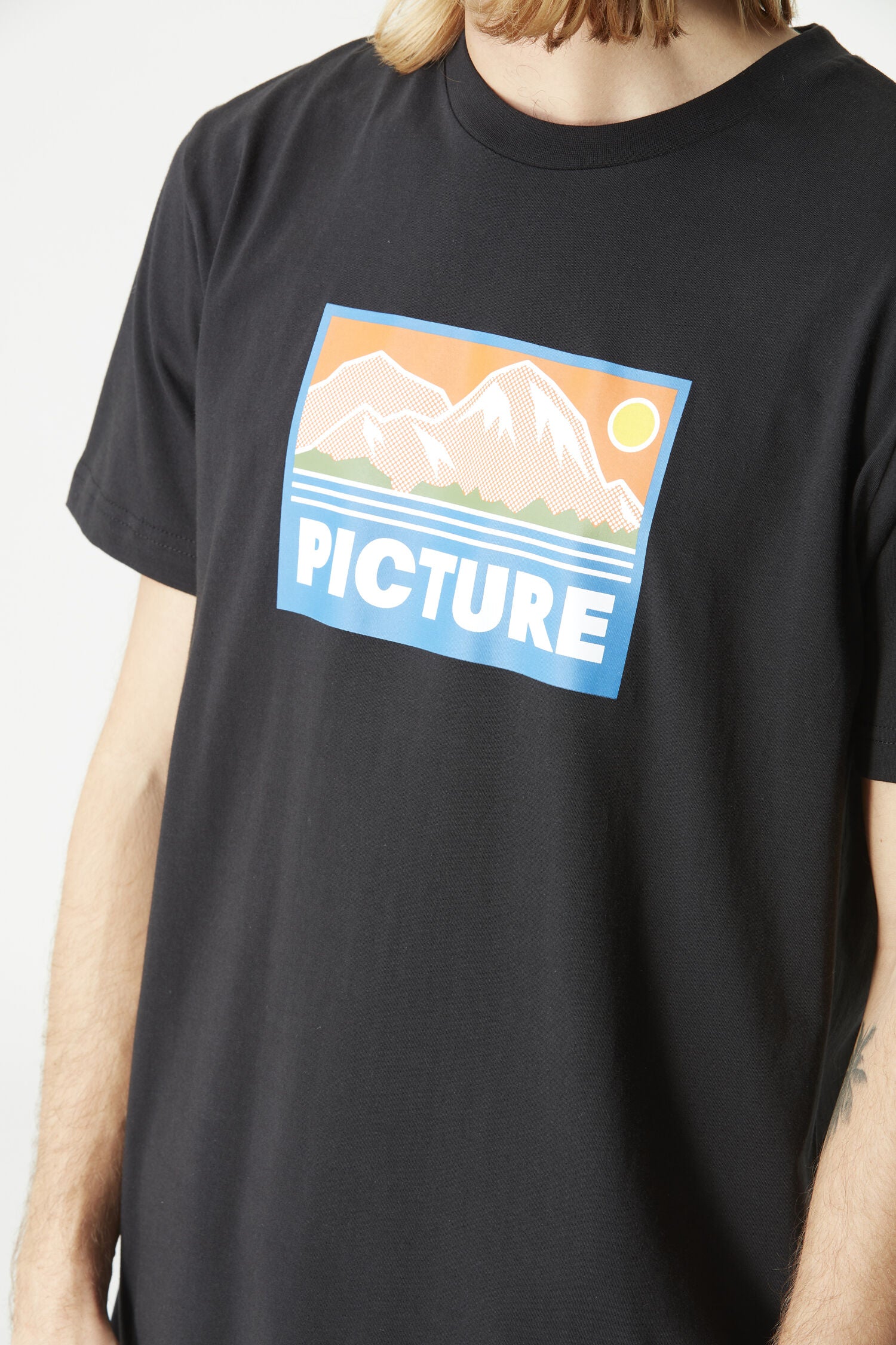 PAYNE TEE __color:Black#4