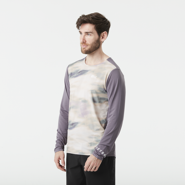 OSBORN PRINTED LS TEE __color:Celerity_Print#1