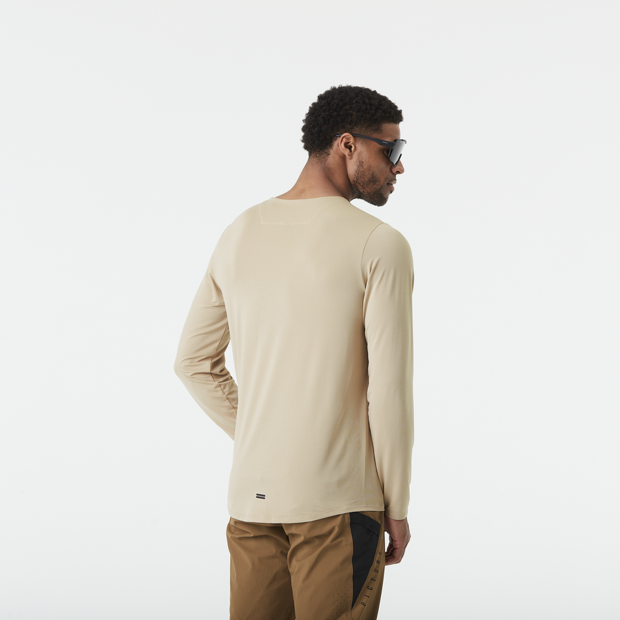 OSBORN LS TECH TEE __color:Plaza_Taupe#18