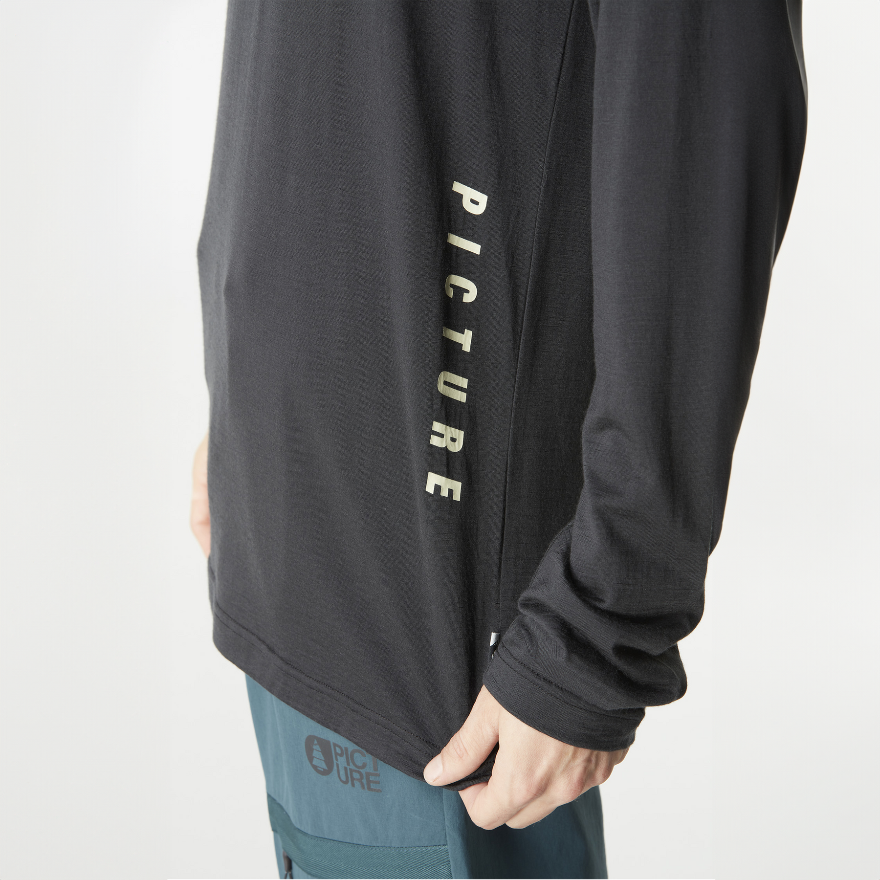 IABANO MERINO TECH TEE __color:Black#5