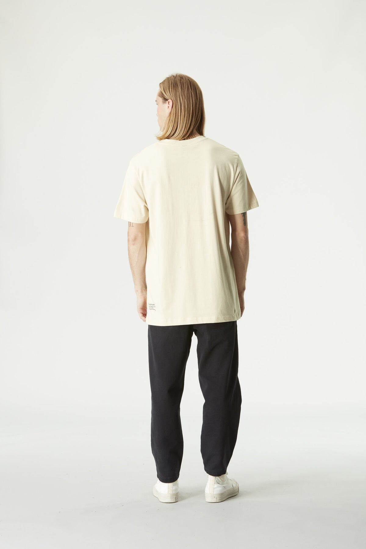 LAKIN TEE __color:Wood_Ash#11