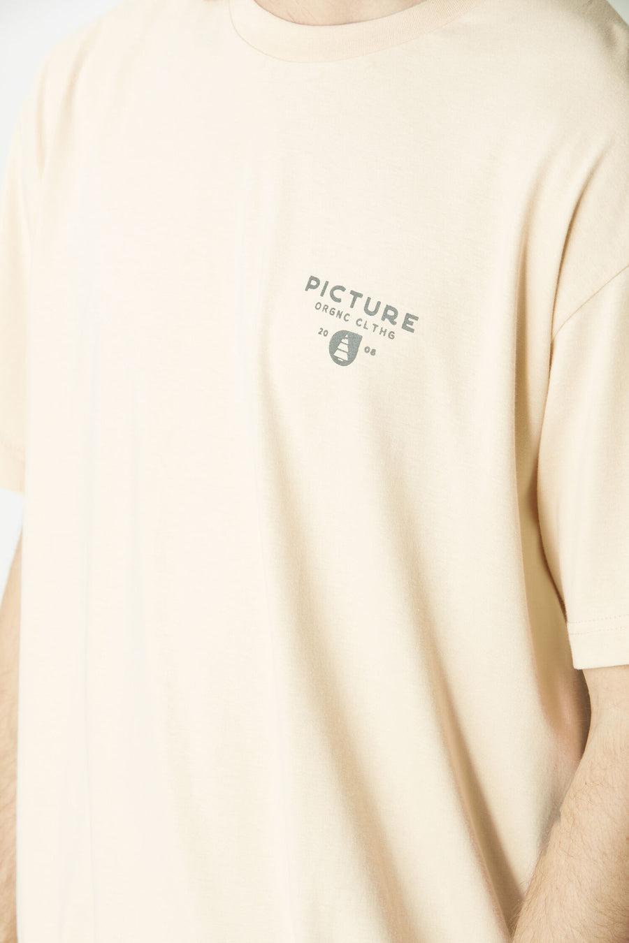 USIL TEE __color:Wood_Ash#16