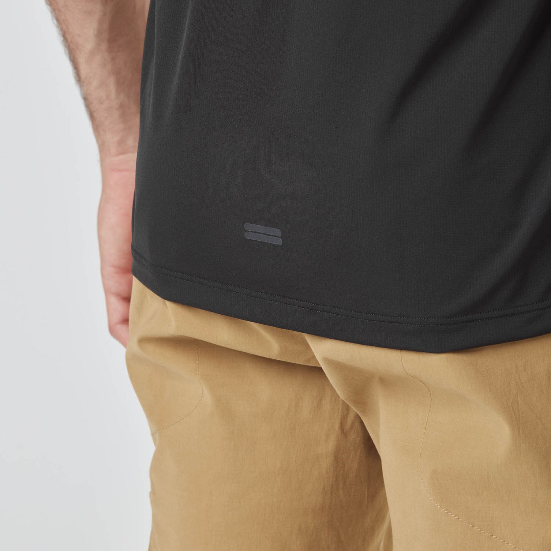 TRAVIS TECH TEE __color:Full_Black#5