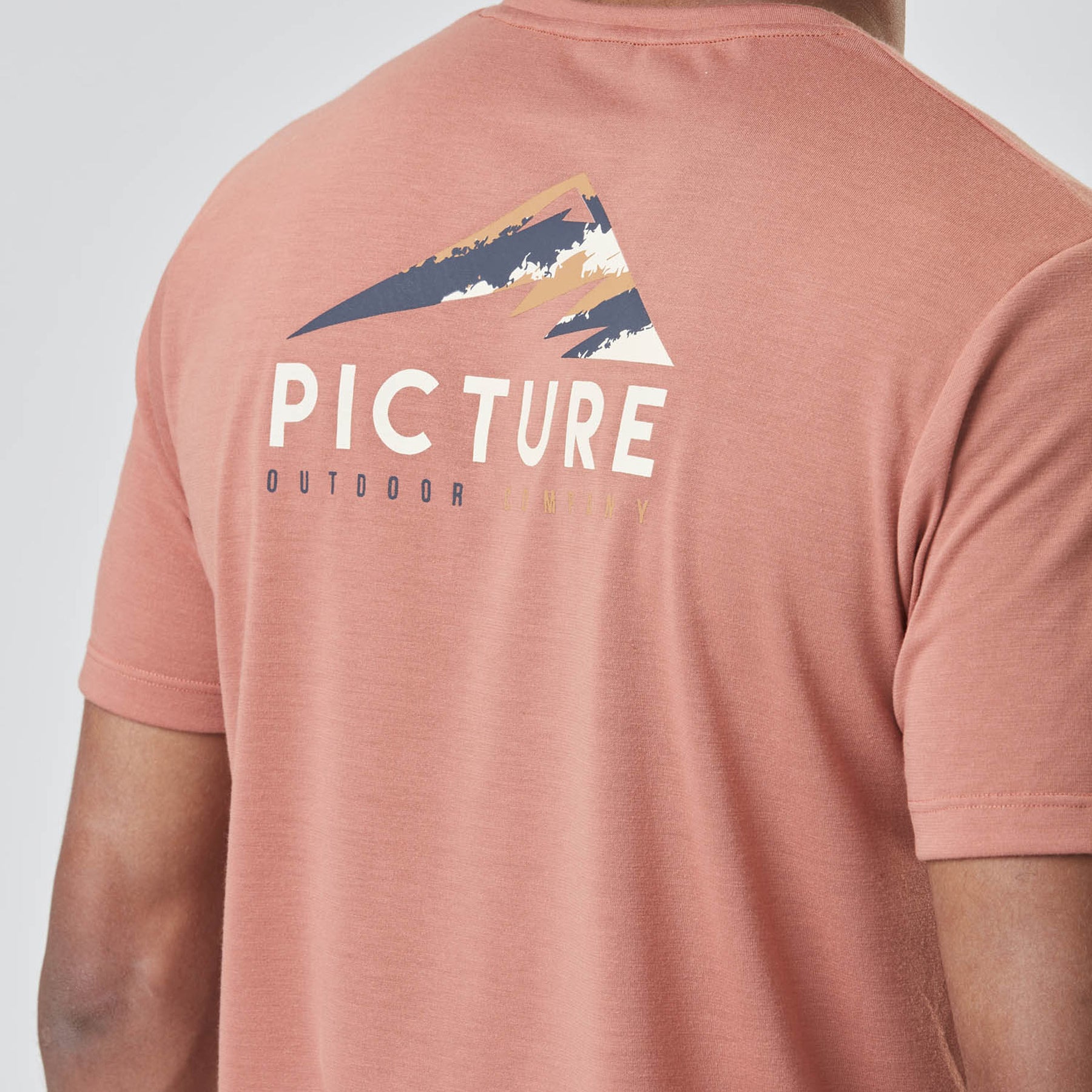 TIMONT SS URBAN TECH TEE __color:Cedar_Wood#21