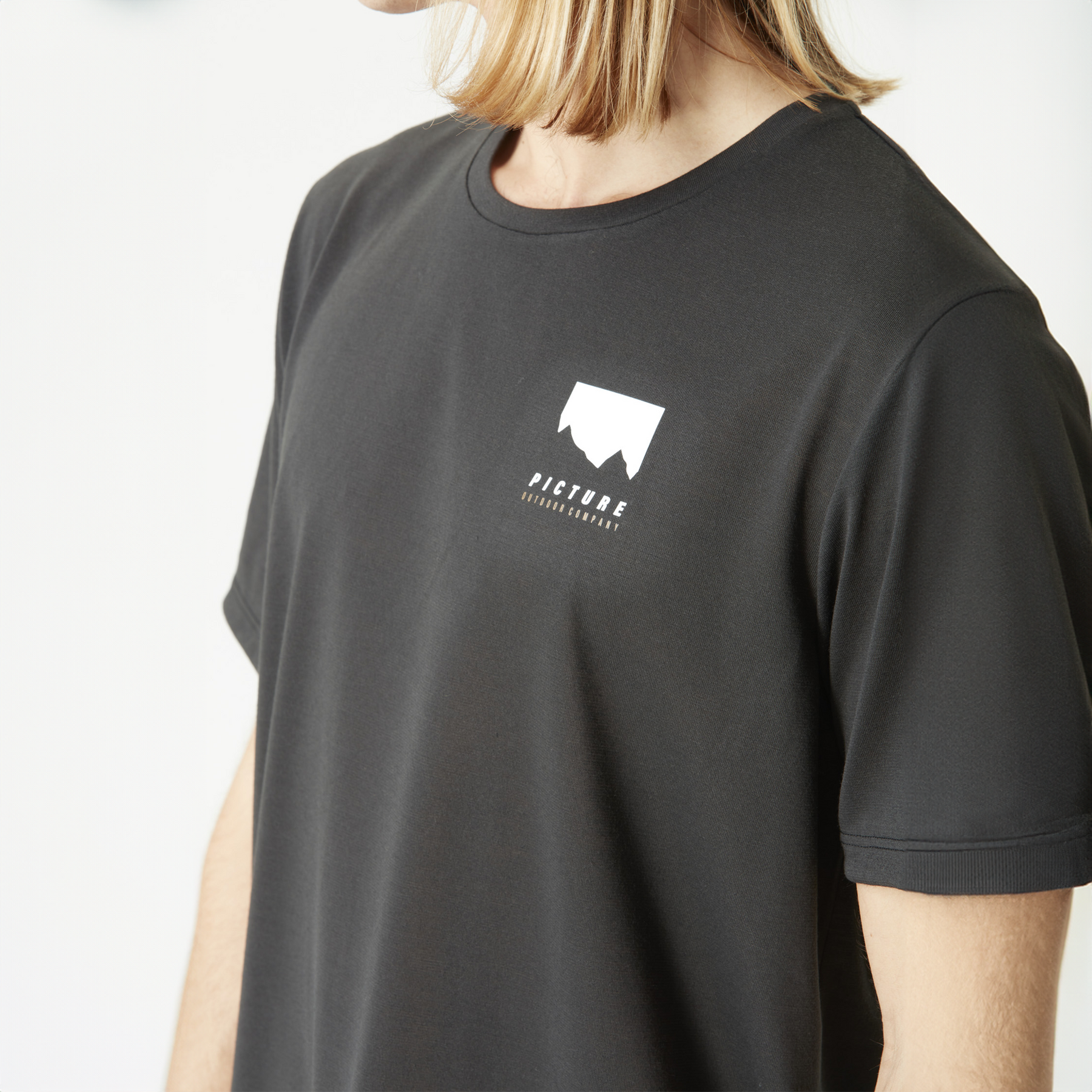 TIMONT SS URBAN TECH TEE __color:Black_II#4