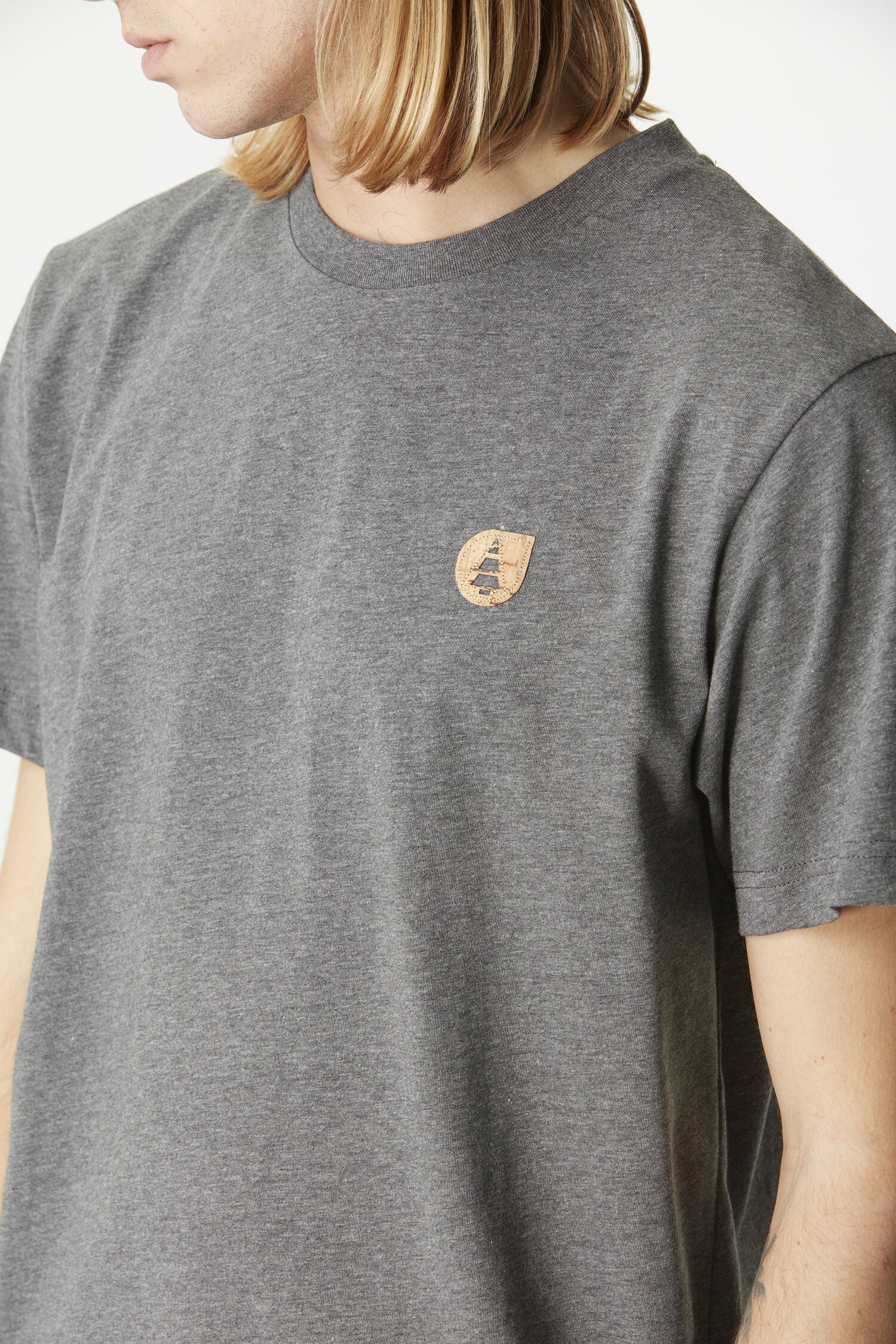 LIL CORK TEE __color:Dark_Grey_Melange#33
