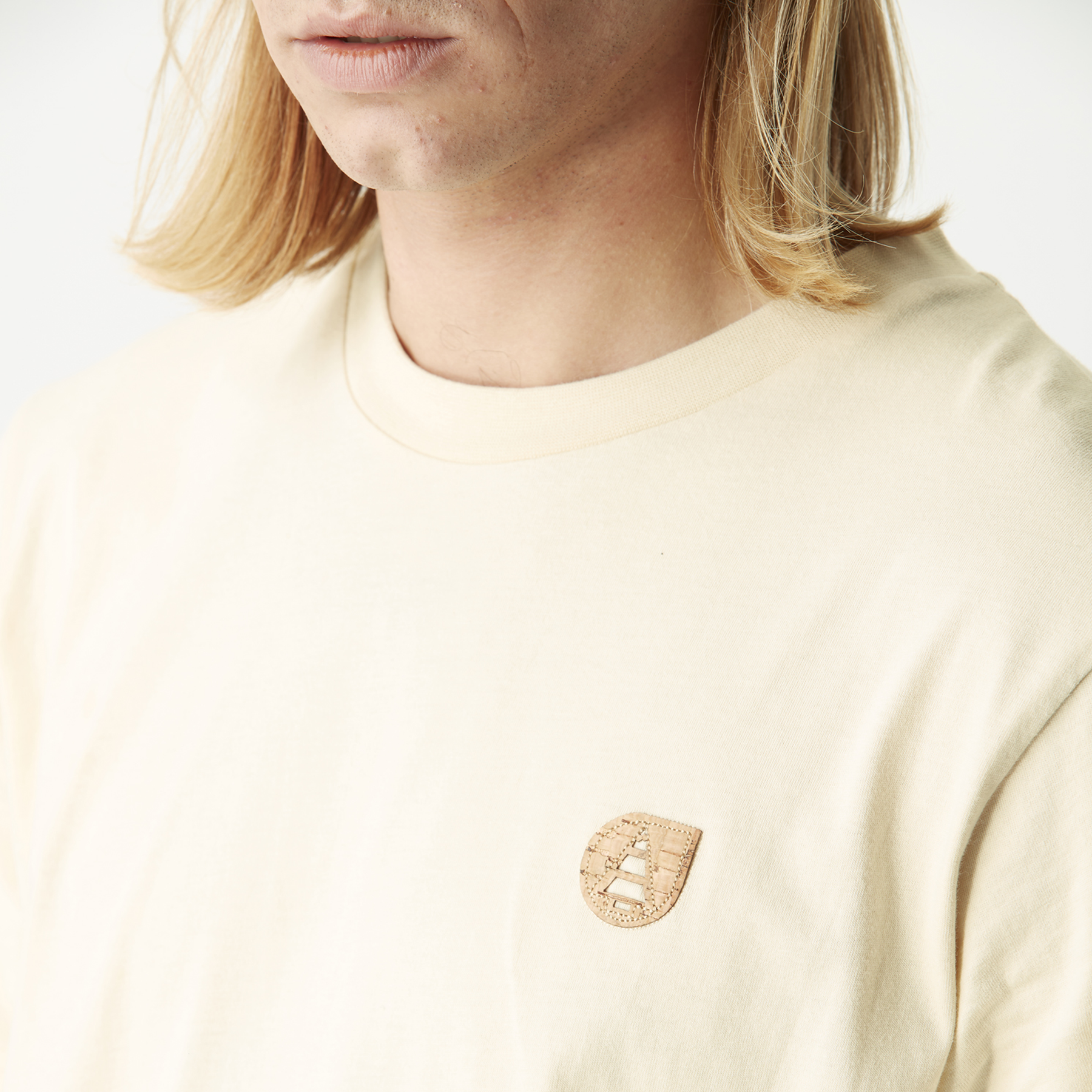 LIL CORK TEE __color:Wood_Ash#70