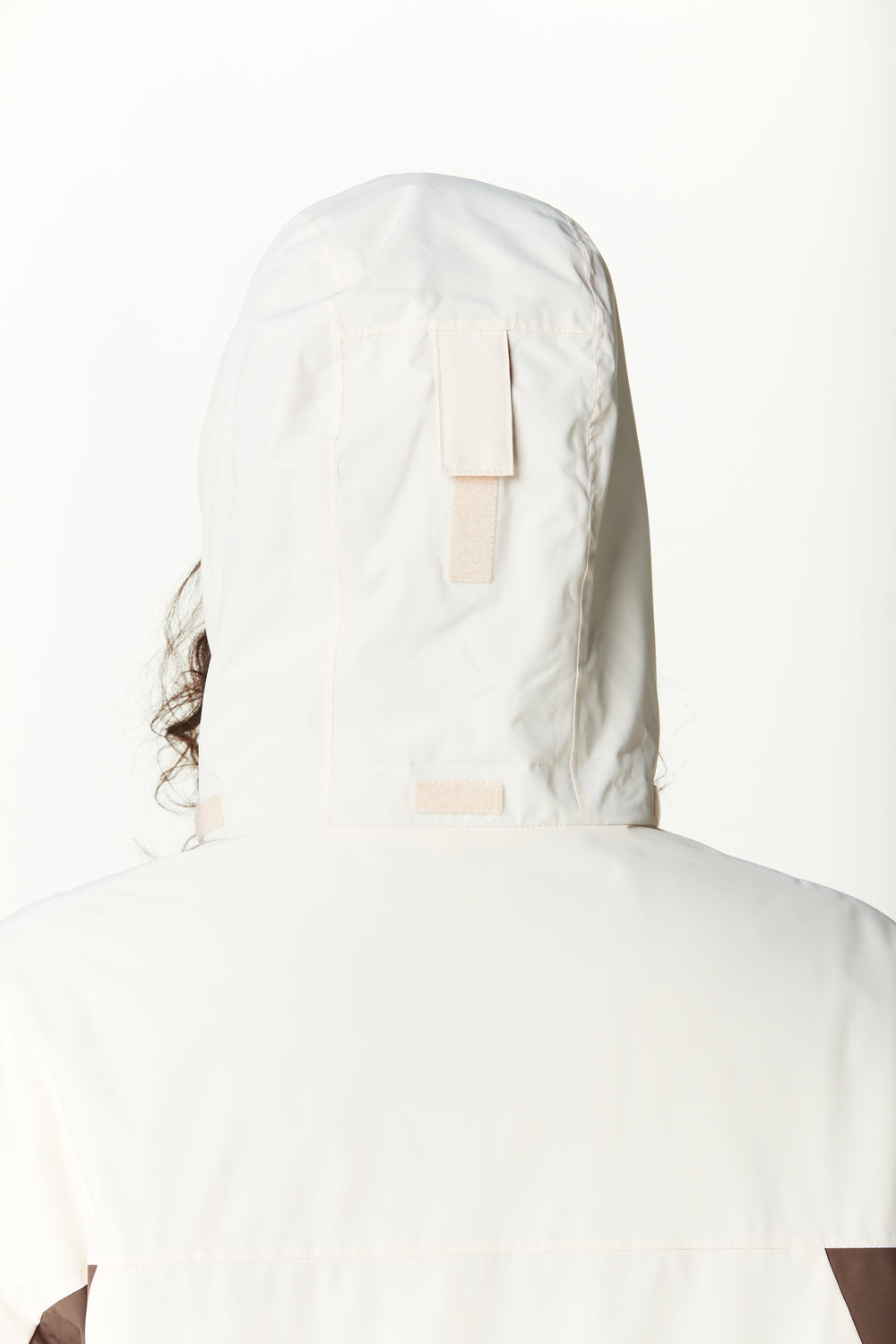 Ergonomic hood with single-point adjustment system