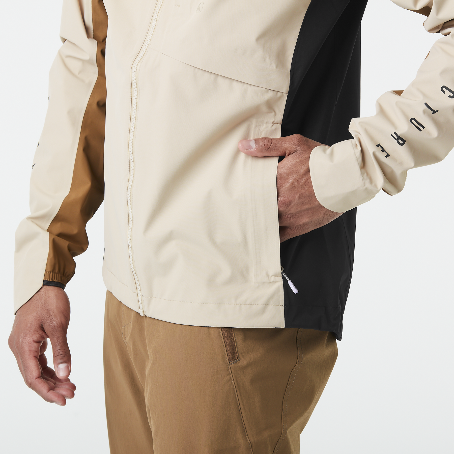 GRANITY + 2.5L JKT __color:Plaza_Taupe#16