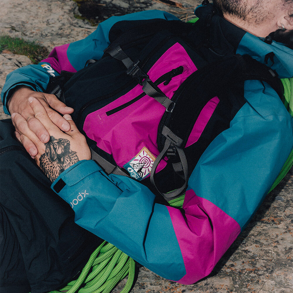 ABSTRAL 2.5L XPORE JKT __color:Dark_Sea#10