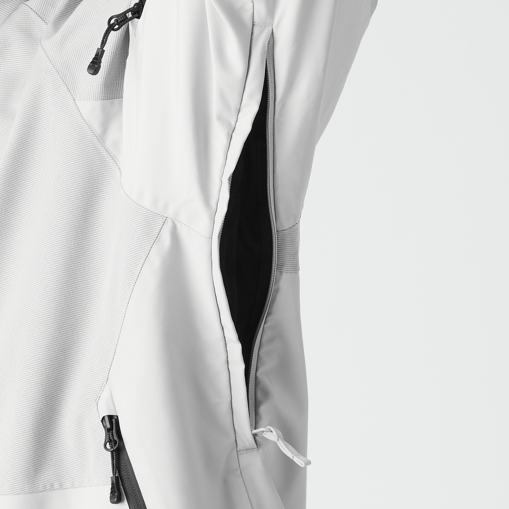 Pit zipped openings
