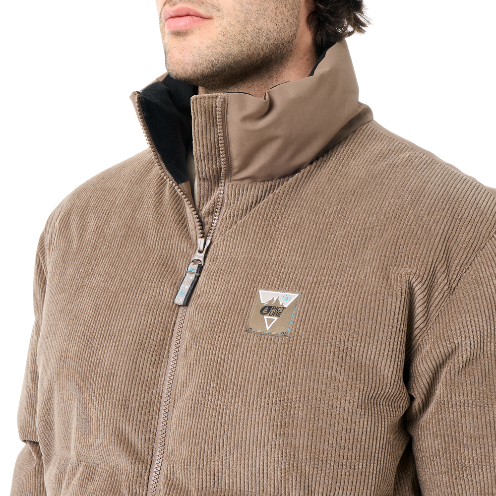 Warm high collar