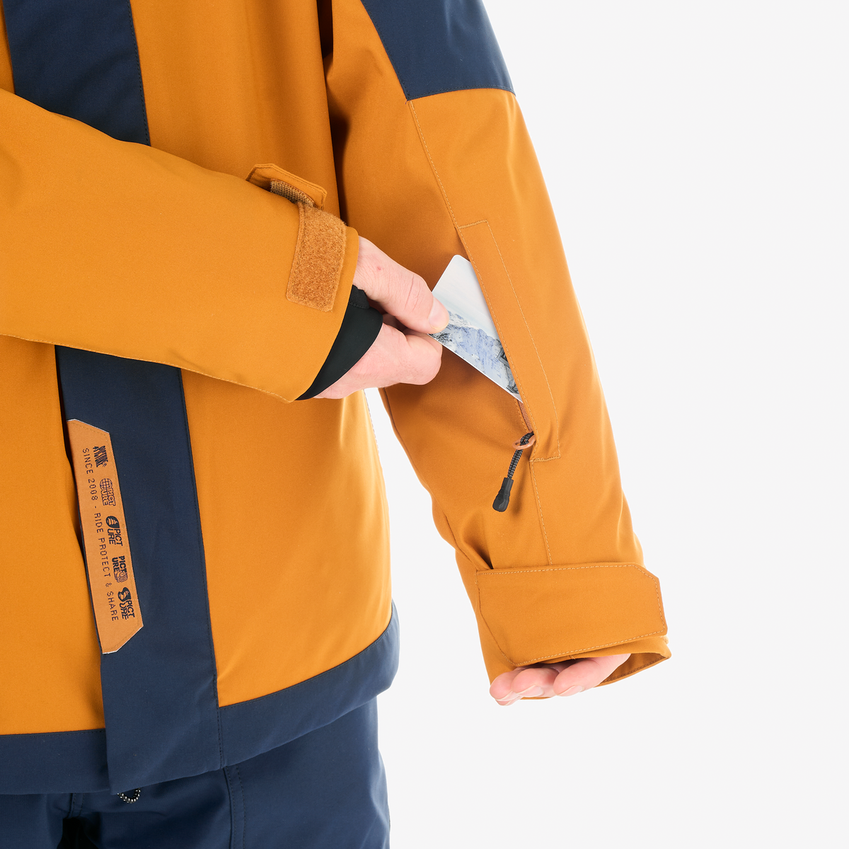 BASEMENT JACKET