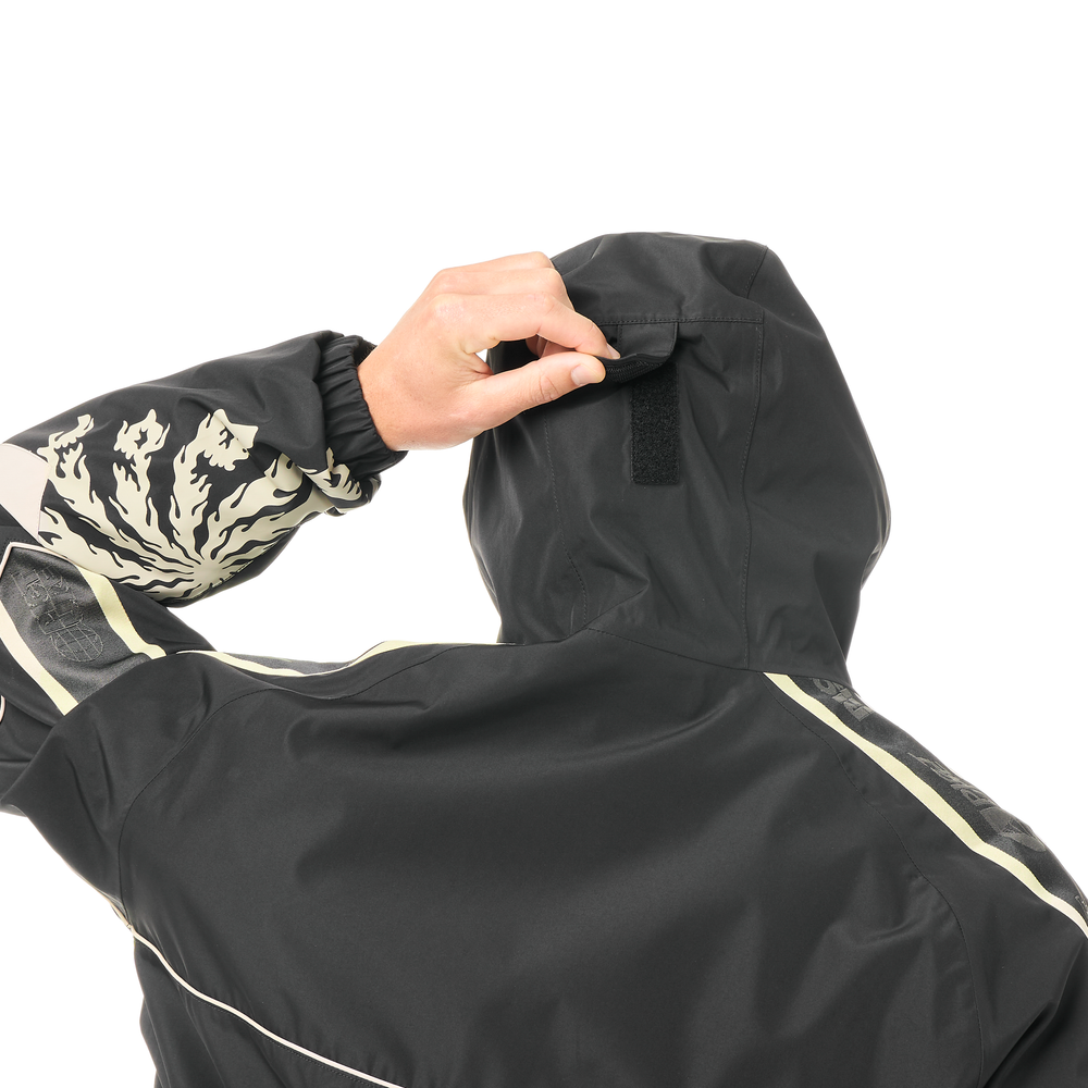 Ergonomic hood with single-point adjustment system