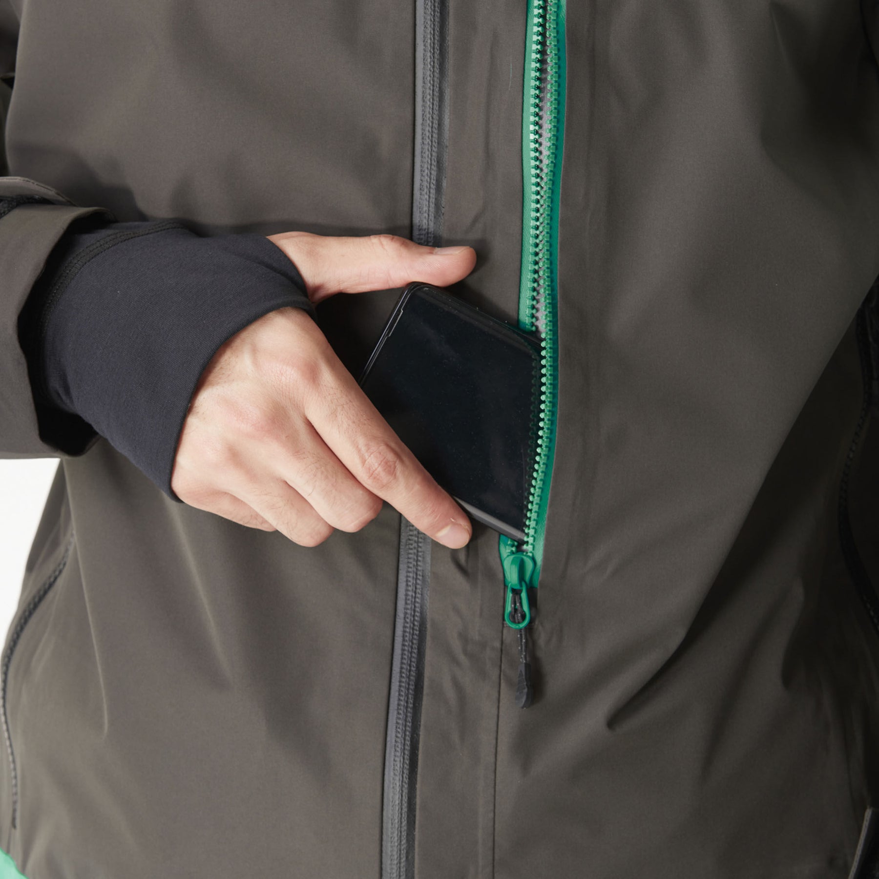BROADER 3L JKT __color:Raven_Grey-Black#44