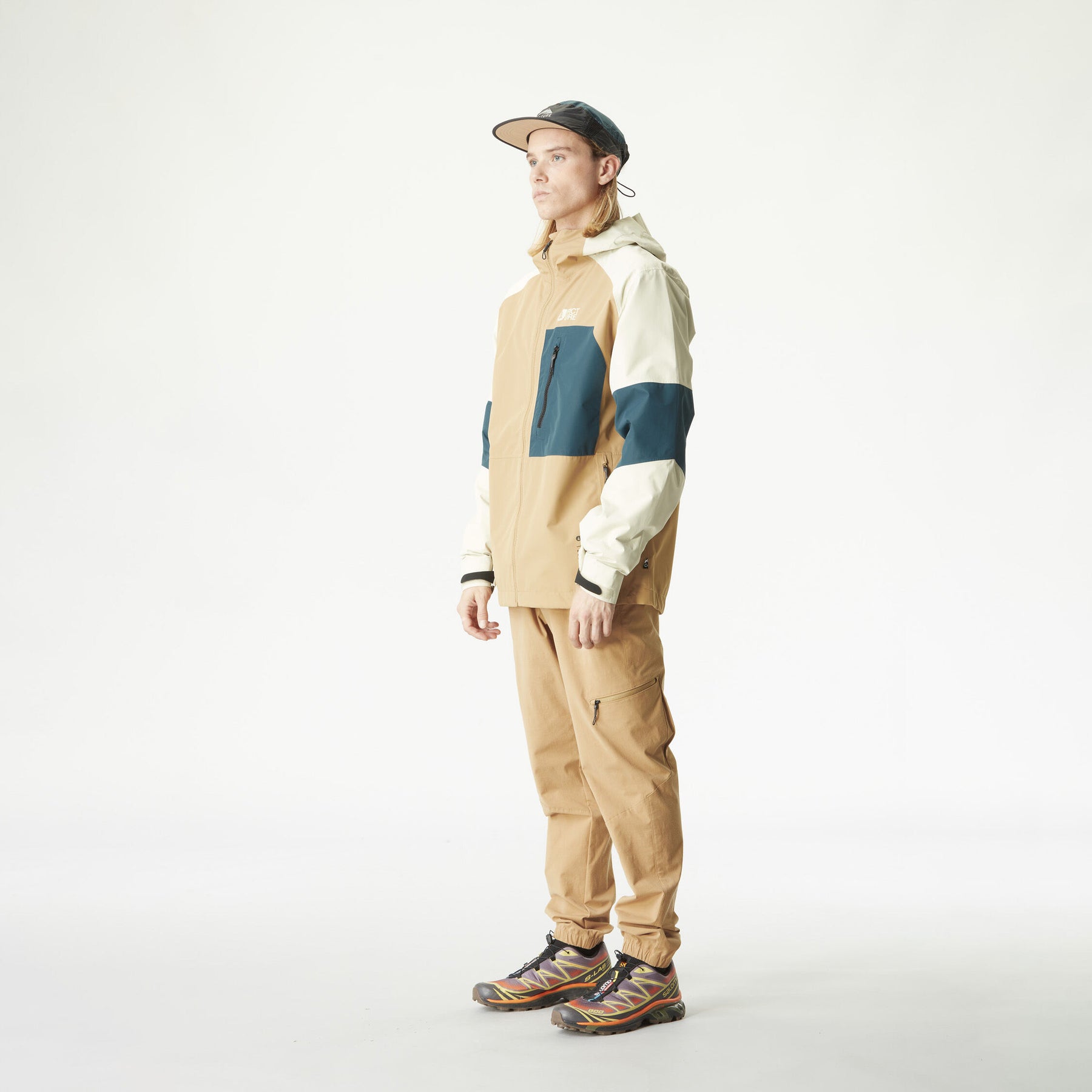ABSTRAL+ 2.5L JKT __color:Tannin#50