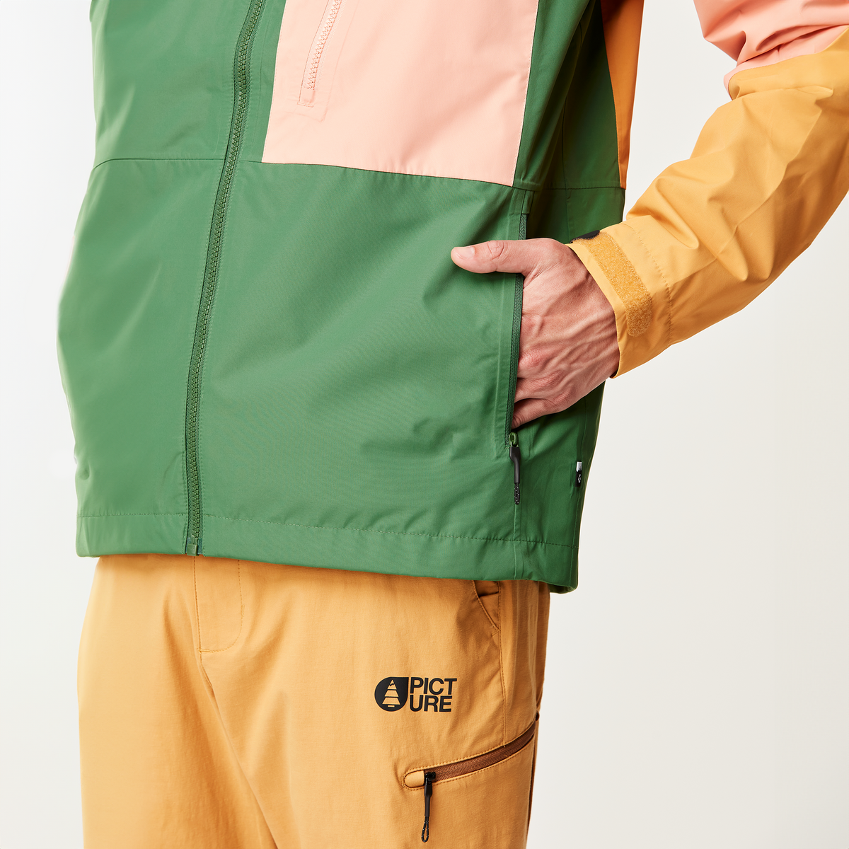 ABSTRAL+ 2.5L JKT __color:Fairway#37