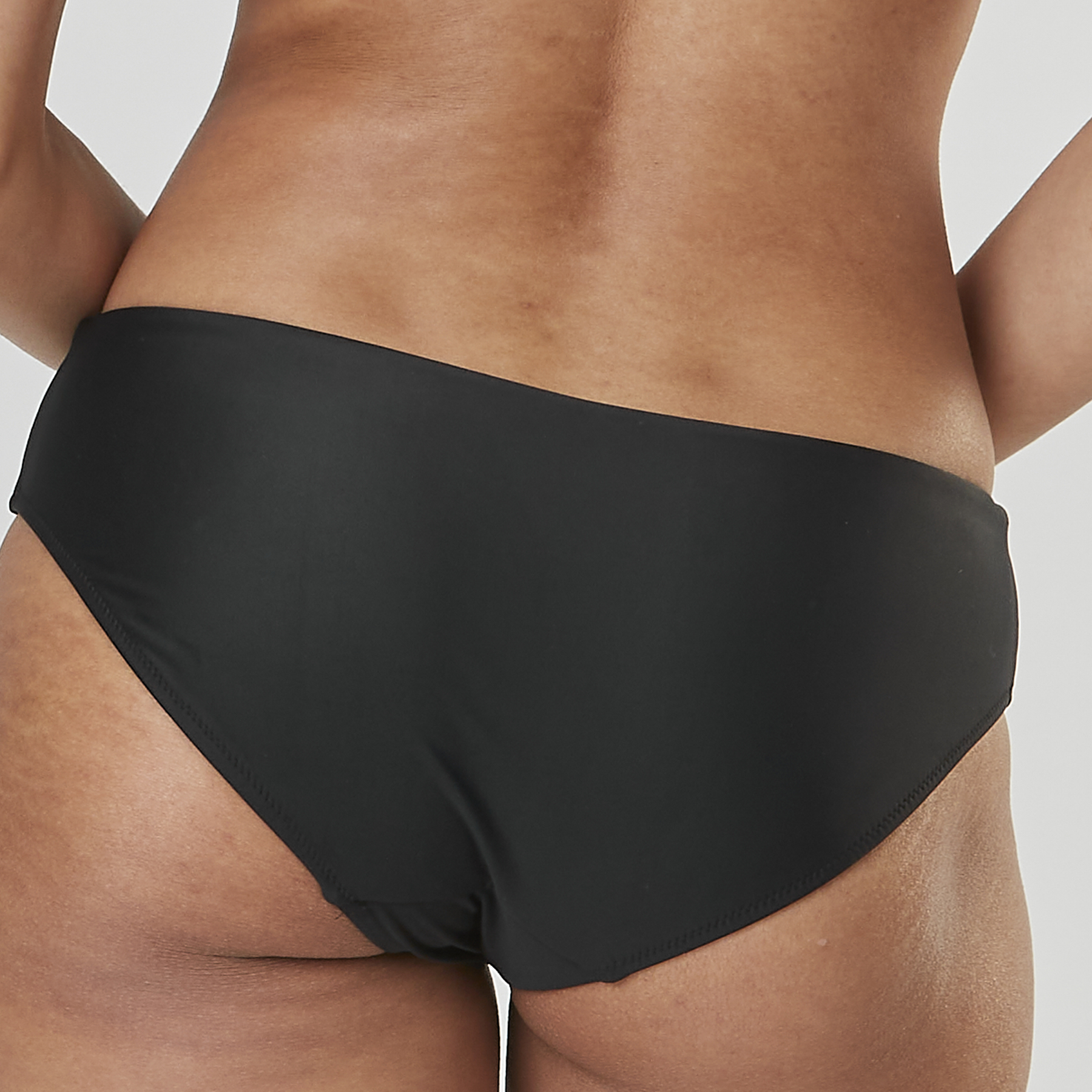 SOROYA BOTTOMS __color:Black#4