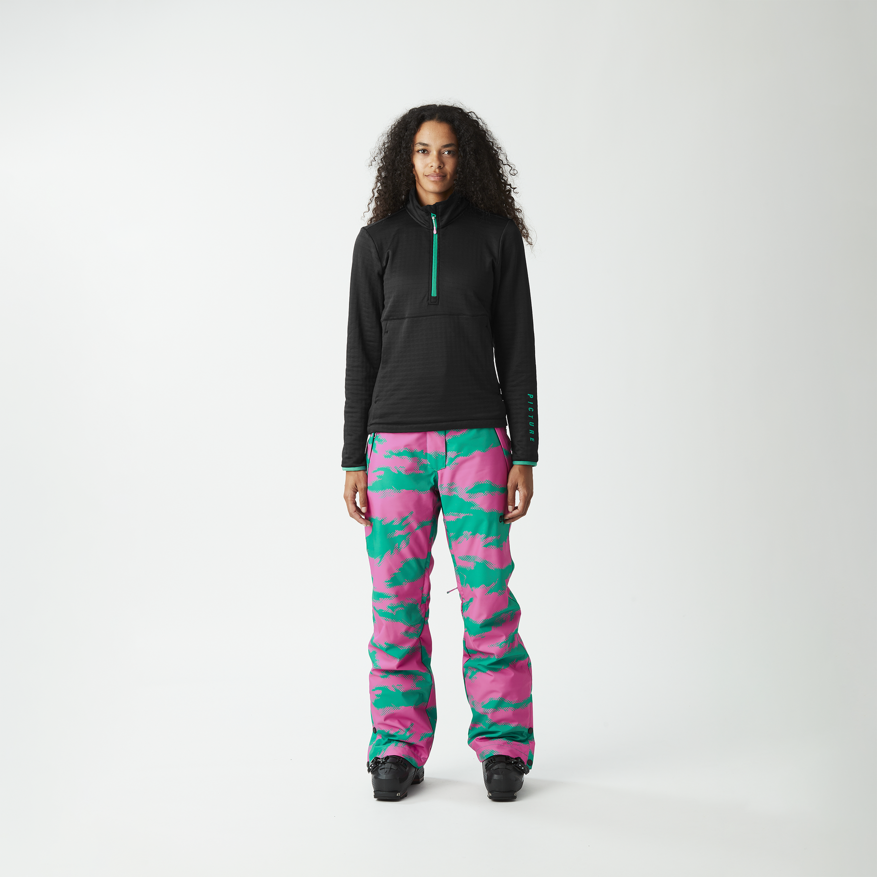 BAKE W 1/4 GRID FLEECE __color:Black#0