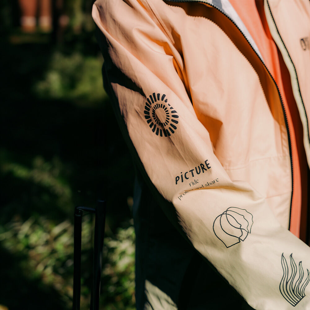 VOLUTE PRINTED 2.5L JKT __color:Gradient_Green#12