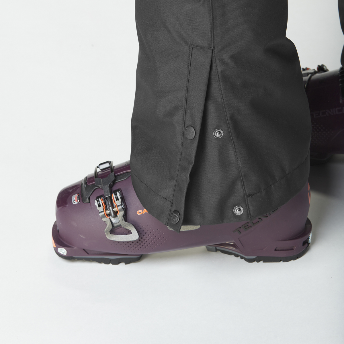 TREVA PANTS __color:Black#5