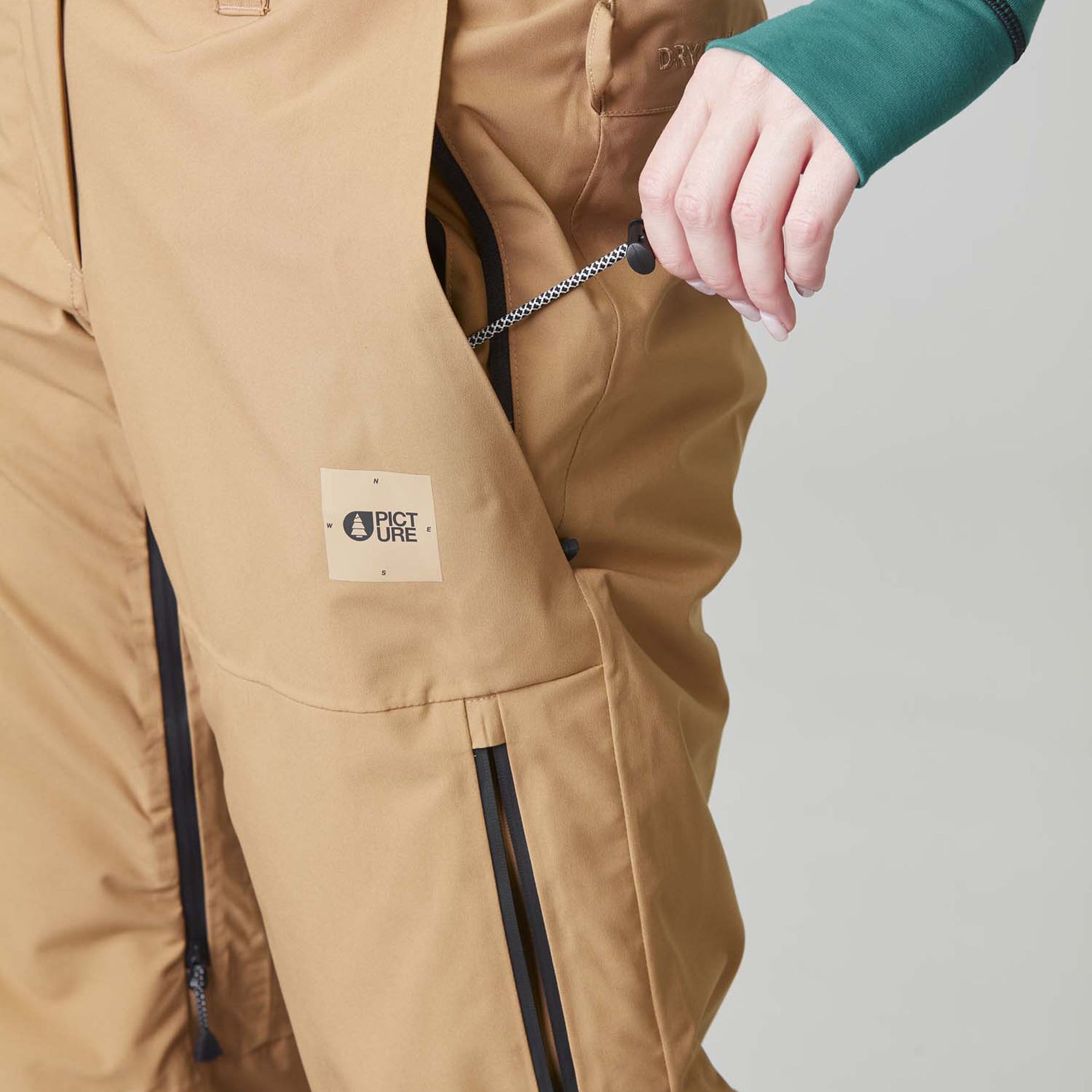 HERMIANCE PANTS __color:Dark_Stone#26