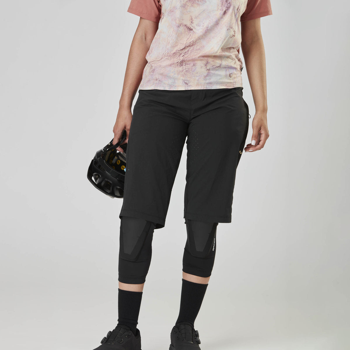 VELLIR L STRETCH W SHORTS __color:Black#4
