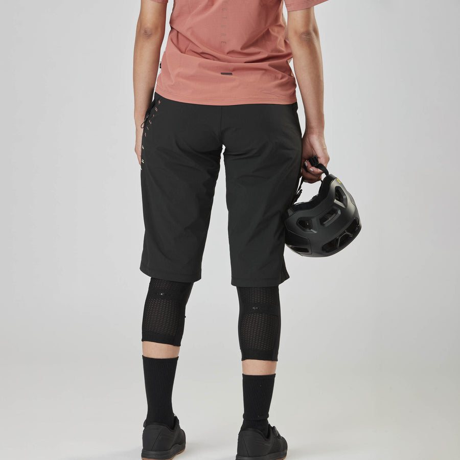 VELLIR L STRETCH W SHORTS __color:Black#5