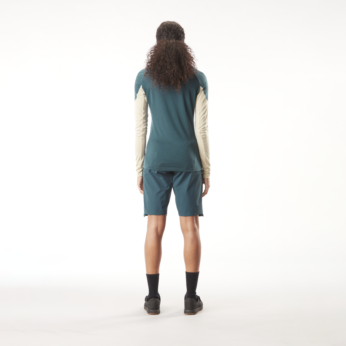 VELLIR STRETCH W SHORTS __color:Deep_Water#1