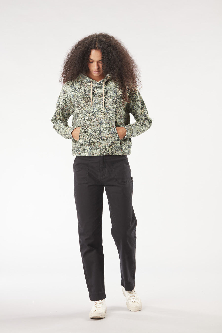 NERIS CROP HOODIE __color:Baroque_Print#9