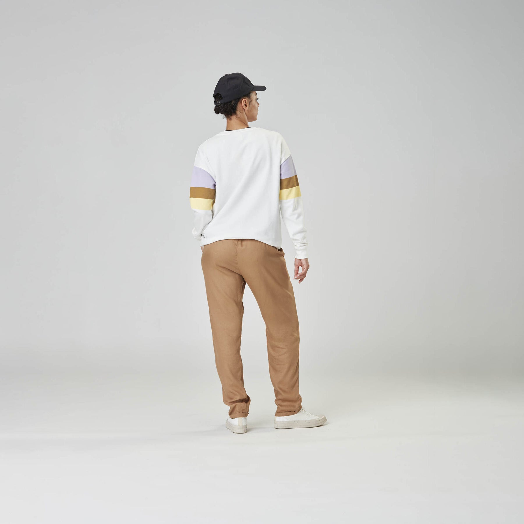 TRISSE CREW __color:White_Pyla#28