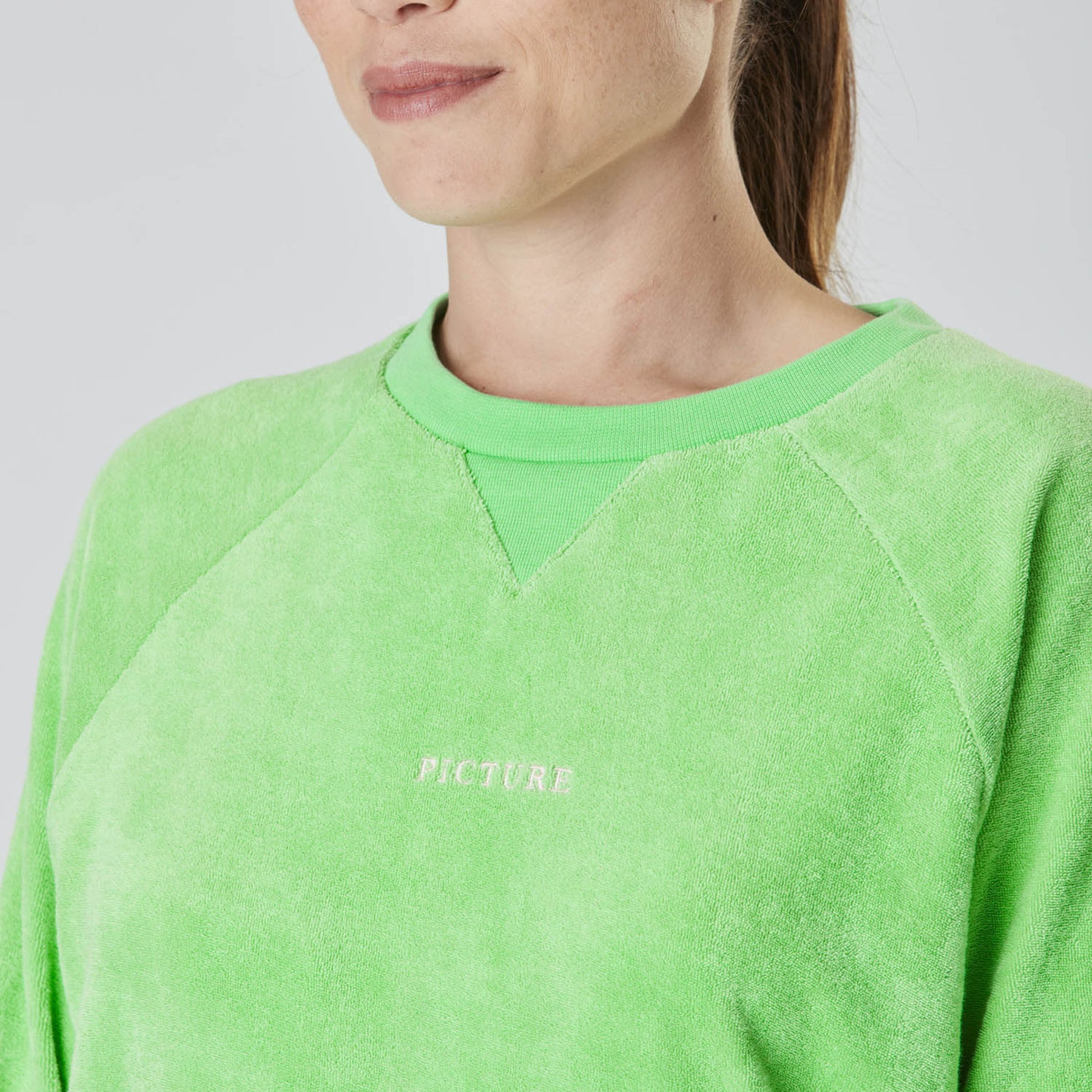 TILOMA CREW __color:Absinthe_Green#4